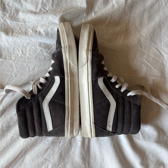 EUC Vans Pig Suede Sk8 High Top in Rabbit - Picture 4 of 10